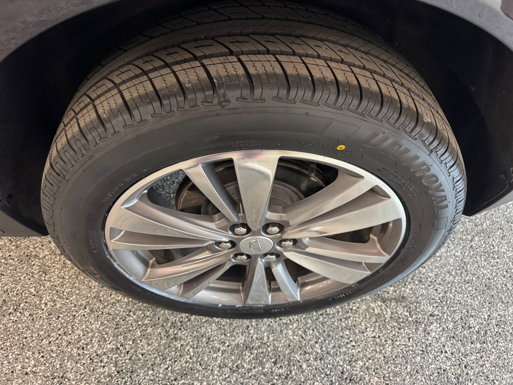 Used 2021 Cadillac XT5 Premium Luxury FWD image 18