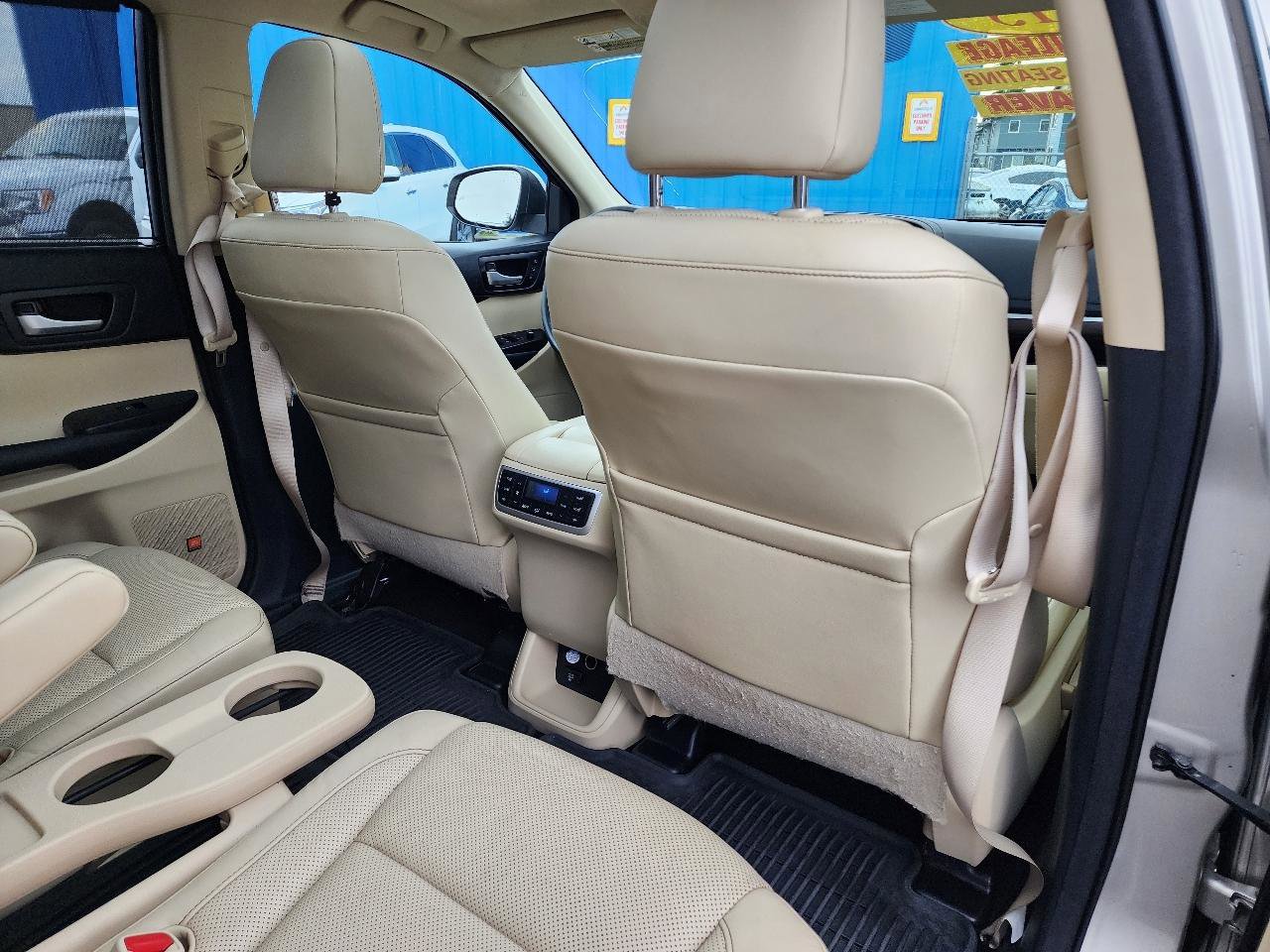 Used 2015 Toyota Highlander Limited Platinum image 35