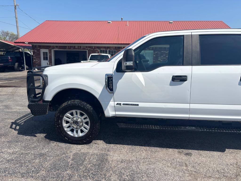 Used 2018 Ford F250 XL w/ STX Appearance Package AWD/4WD image 4