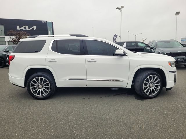 Used 2022 GMC Acadia Denali w/ Denali Ultimate Package image 3