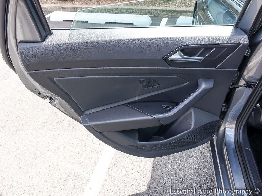 Used 2024 Volkswagen Jetta SE FWD image 20