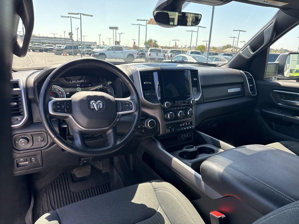 Used 2022 RAM 1500 Big Horn AWD/4WD image 16