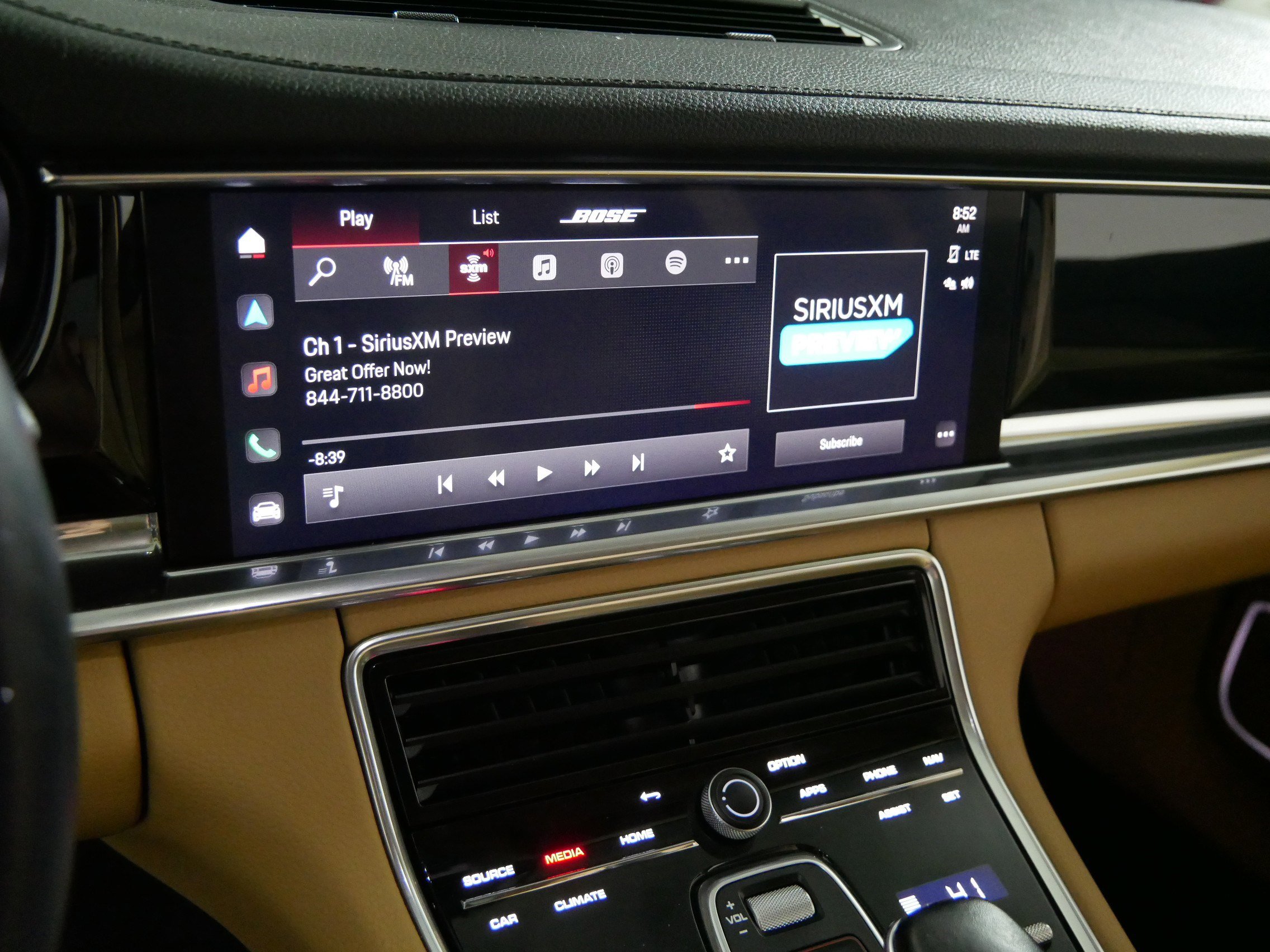 Used 2022 Porsche Panamera 4 image 22