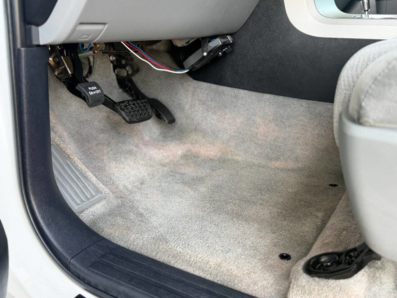 Used 2008 Toyota Sequoia SR5 image 6