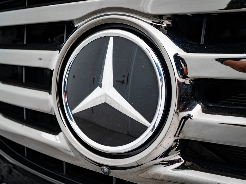 Certified 2025 Mercedes-Benz GLS 450 4MATIC image 3