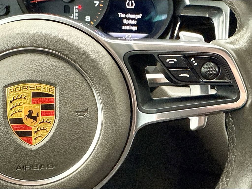 Used 2021 Porsche Macan image 12