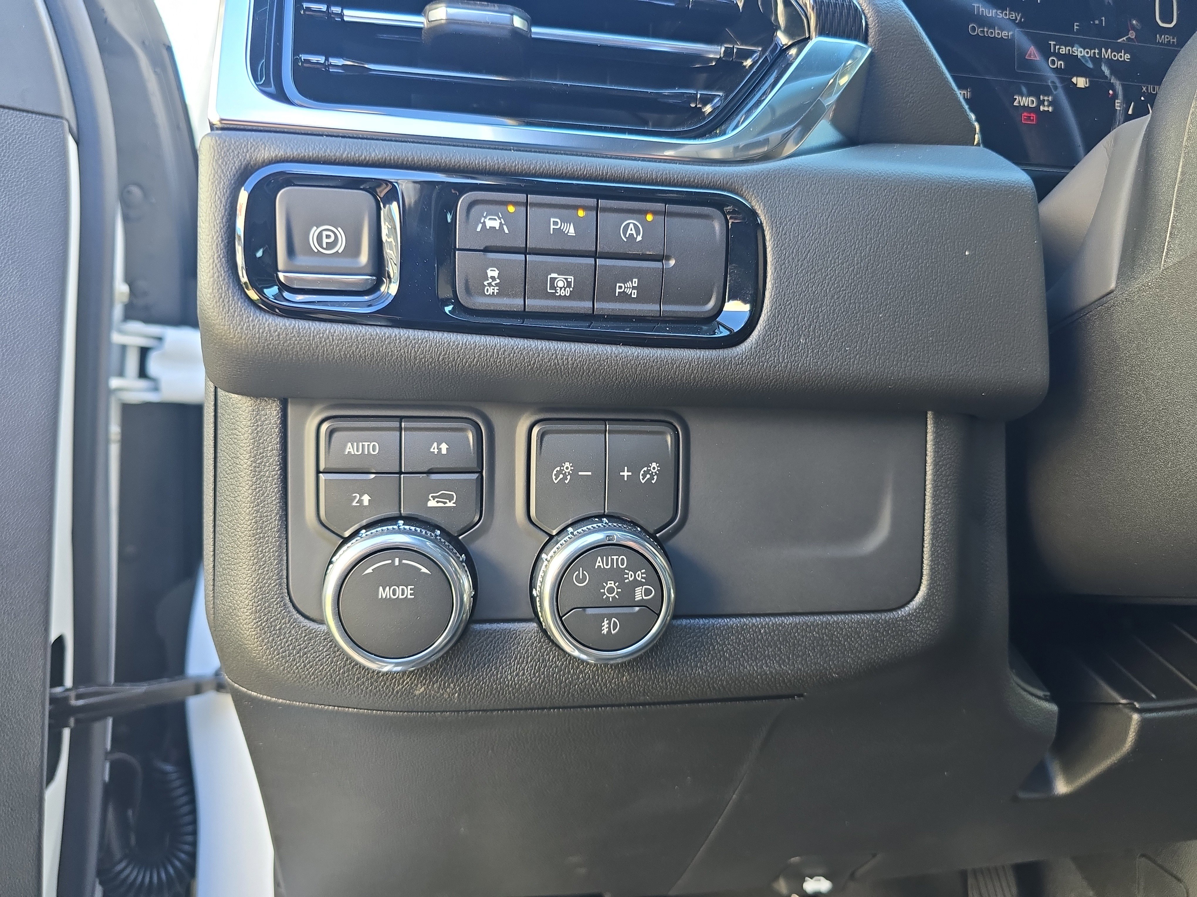 New 2026 GMC Yukon XL Elevation image 21