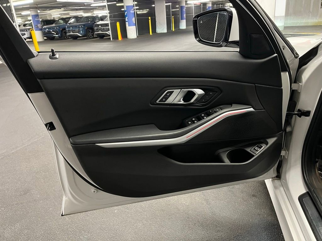 Used 2023 BMW 330i xDrive 330i xDrive image 16