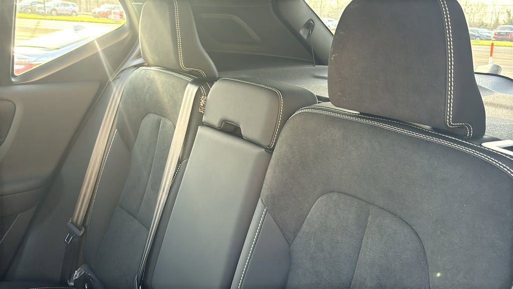 New 2026 Volvo XC40 B5 Ultra w/ Protection Package Premier image 27