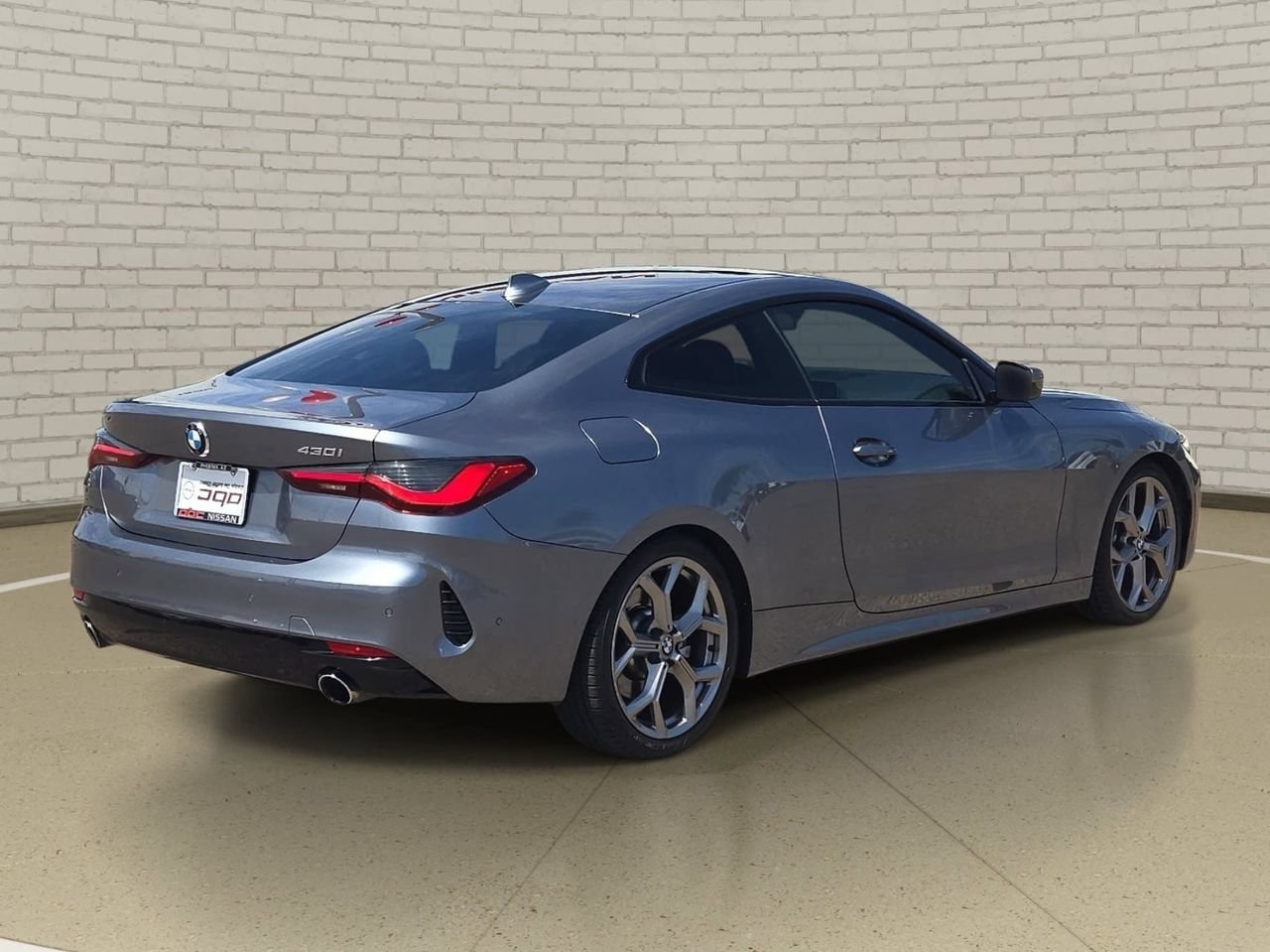 Used 2021 BMW 430i Coupe w/ Parking Assistance Package RWD image 5