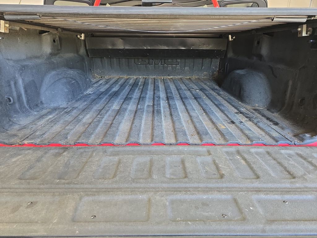 Used 2018 GMC Sierra 1500 SLT w/ SLT Premium Package AWD/4WD image 12