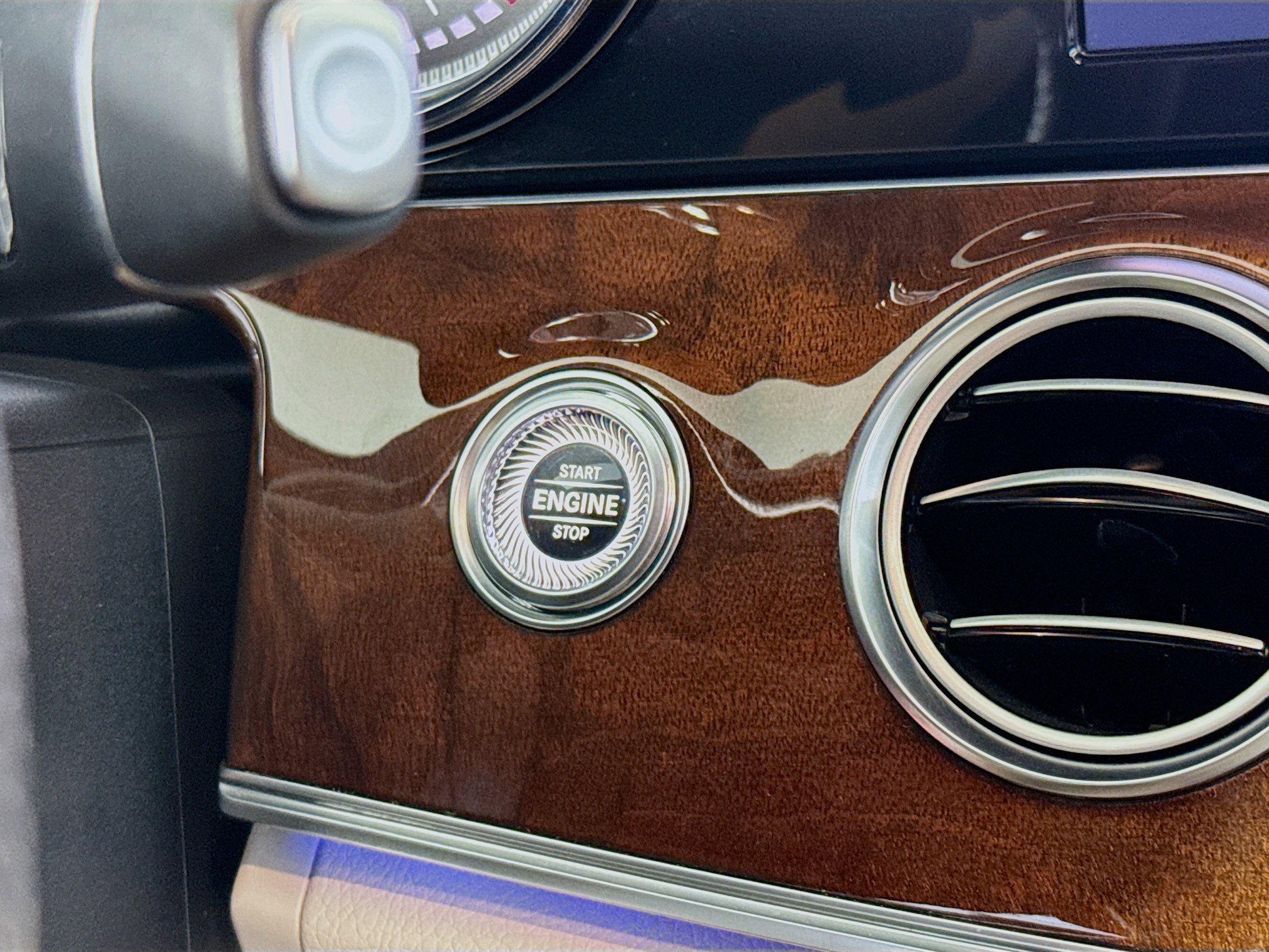 Used 2018 Mercedes-Benz E 300 w/ Premium 1 Package image 19