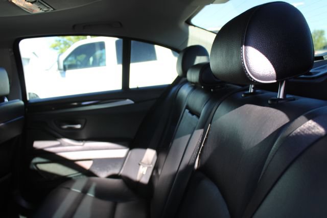 Used 2012 BMW 528i xDrive Sedan AWD/4WD image 17