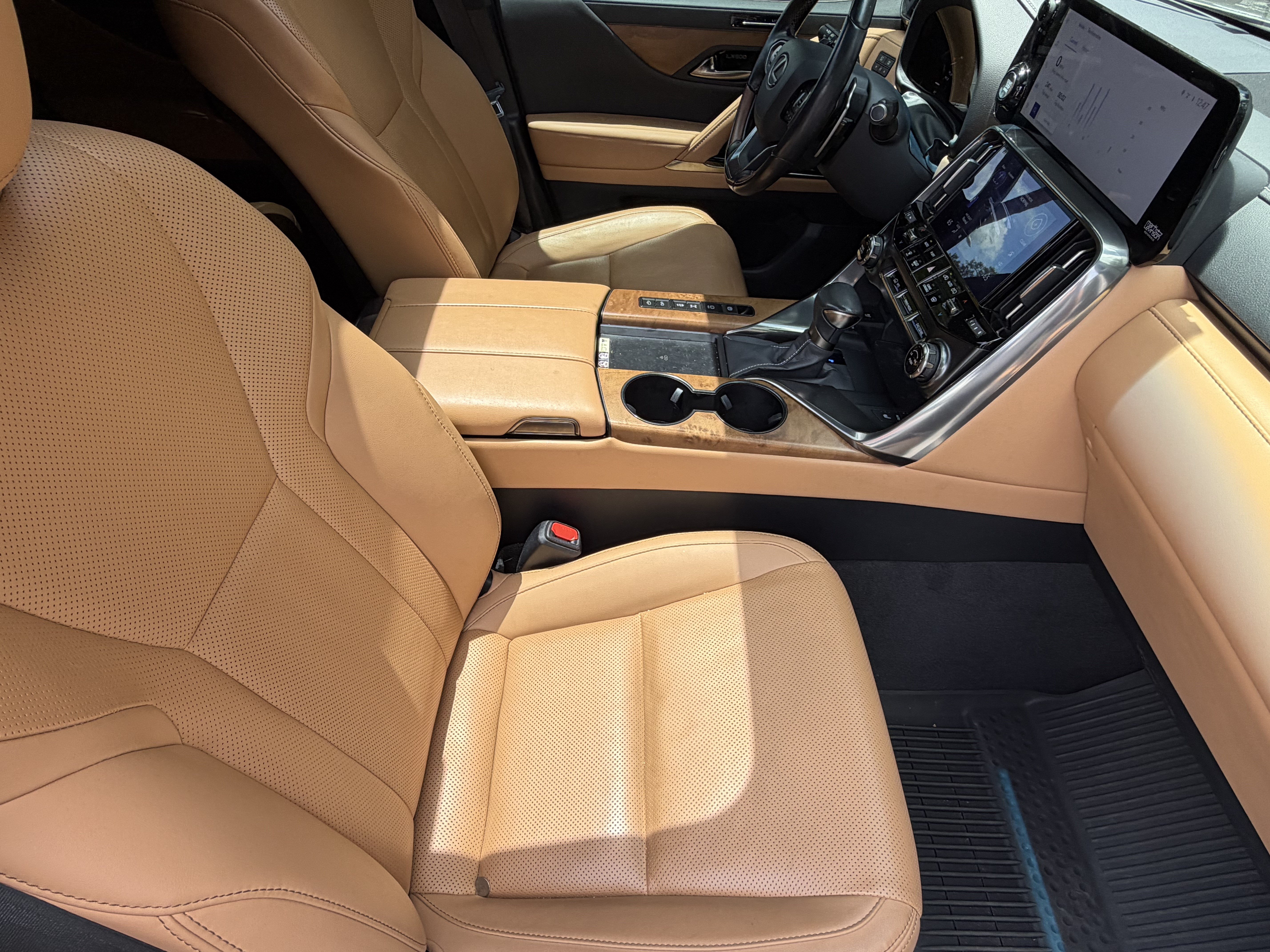 Used 2023 Lexus LX 600 4WD w/ Appearance Package image 44