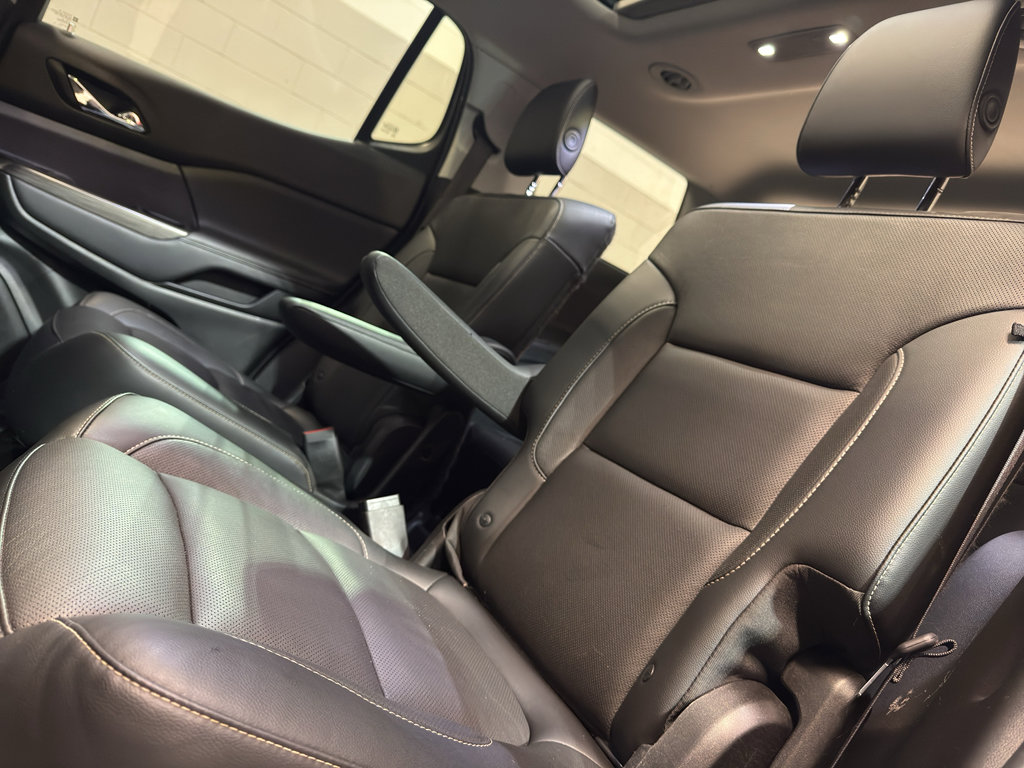 Used 2019 GMC Acadia SLT w/ Black Edition AWD/4WD image 30