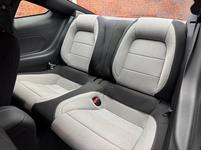 Used 2024 Ford Mustang Coupe image 23