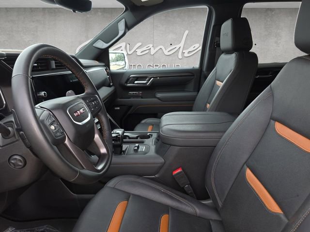 Used 2025 GMC Sierra 1500 AT4 w/ Technology Package AWD/4WD image 19