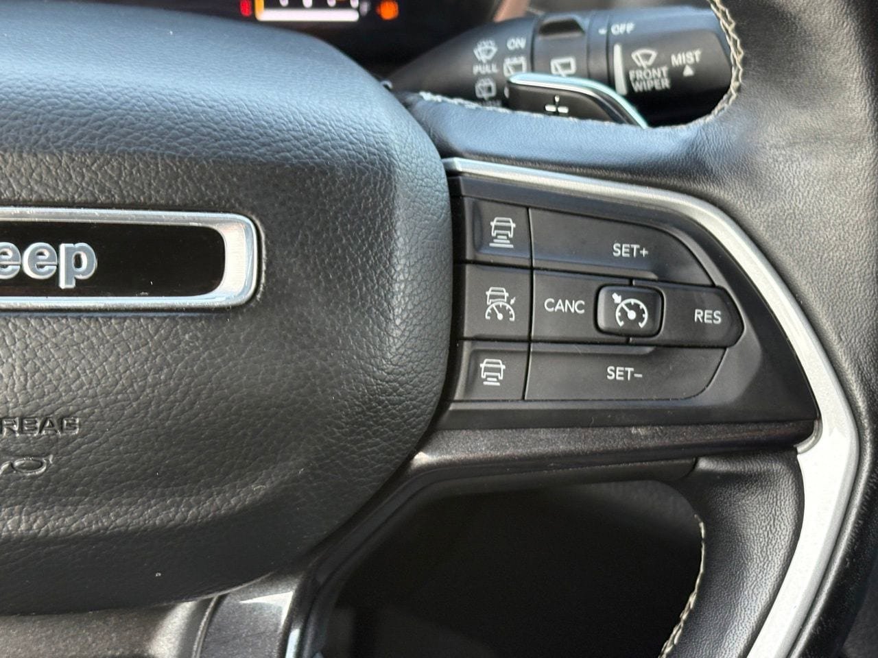 Used 2022 Jeep Grand Cherokee Altitude image 20
