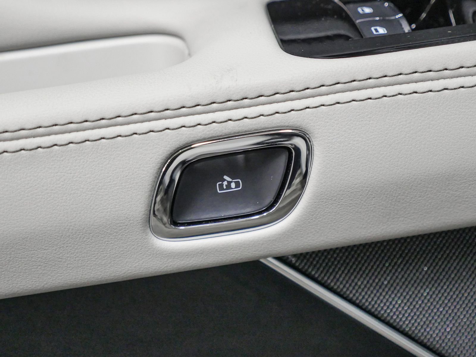 New 2025 Lincoln Aviator Reserve image 23