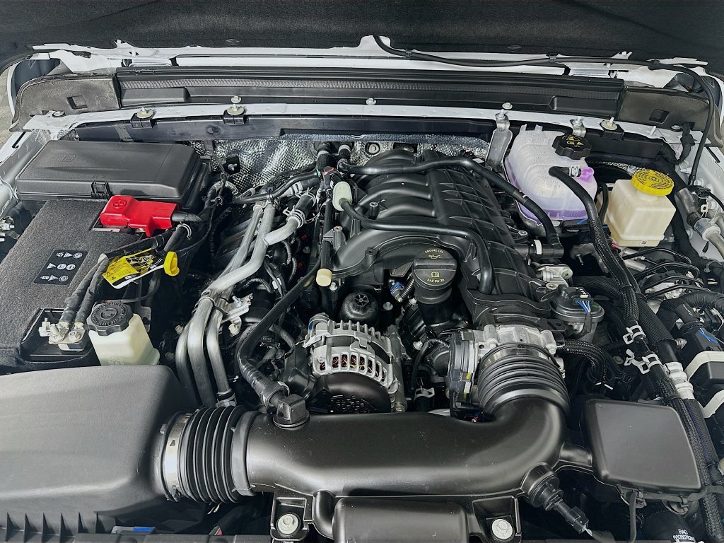 New 2025 Jeep Gladiator Sport AWD/4WD image 17