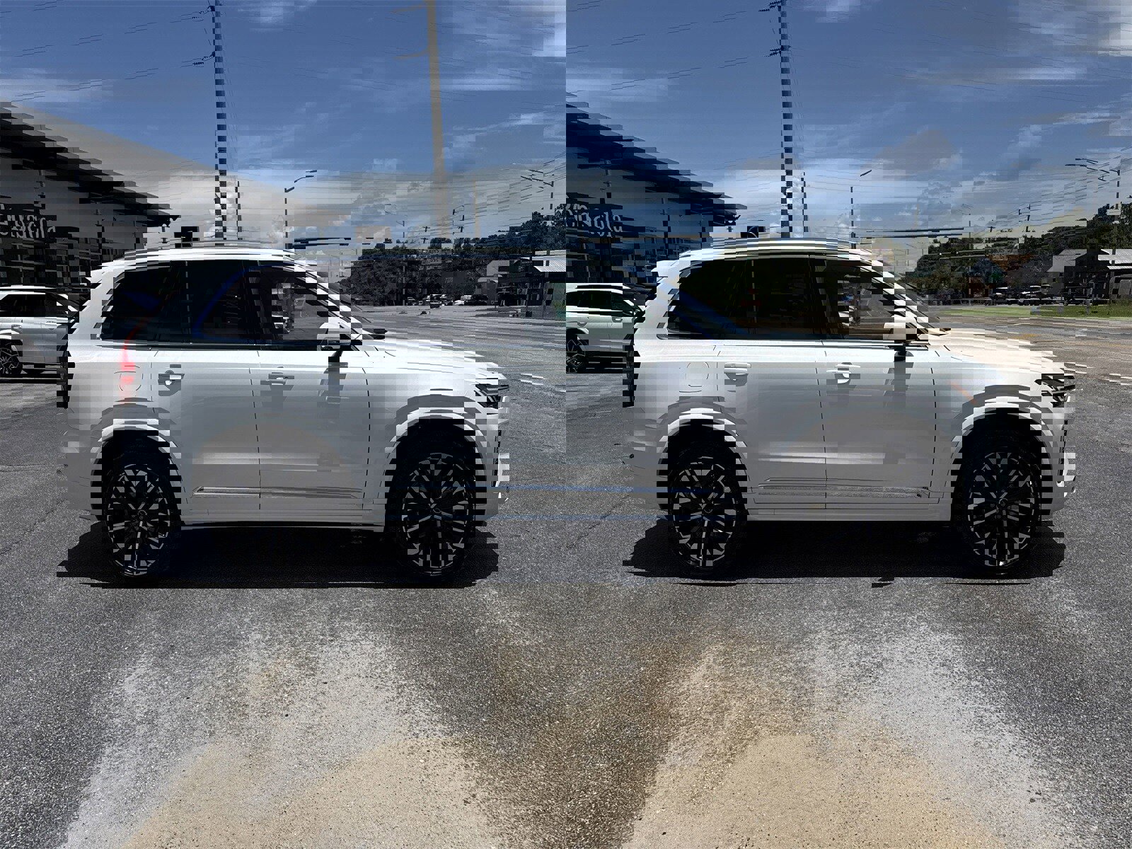 New 2026 Volvo XC90 B6 Core image 6