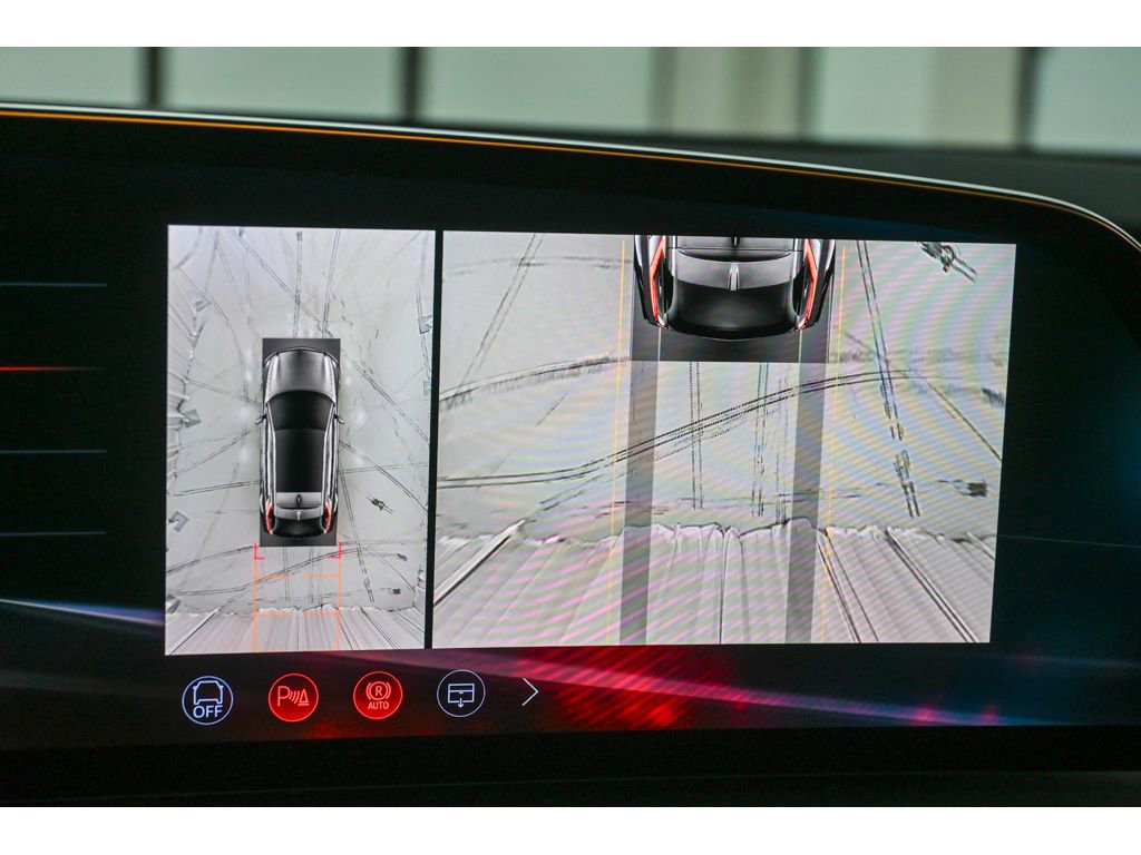 New 2026 Cadillac Lyriq V w/ LPO, Red Accent Package image 44