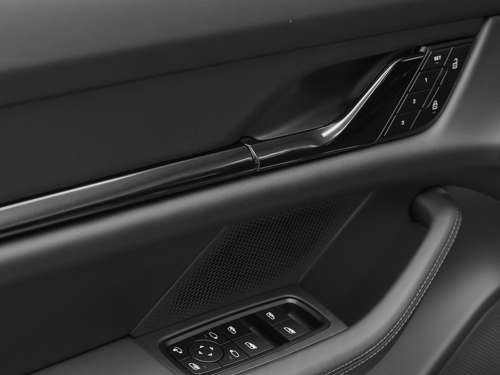 New 2026 Porsche Taycan image 47