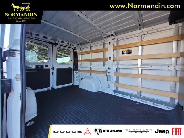Used 2025 RAM ProMaster 2500 w/ U-Haul Equipment Group FWD image 18