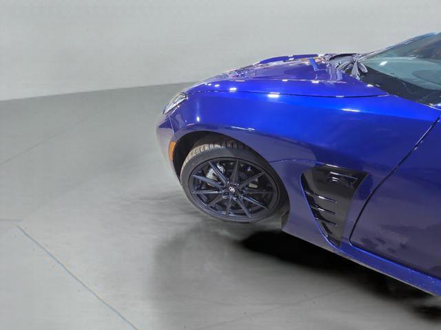 Used 2023 Toyota GR86 Premium w/ ALL Weather Mat Package (TMS) image 23