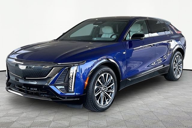 New 2026 Cadillac Lyriq Sport RWD image 3