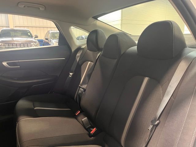 Used 2023 Hyundai Sonata SE w/ Cargo Package image 17