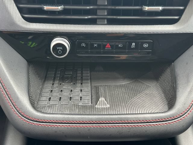 Used 2025 Ford Explorer ST AWD/4WD image 37