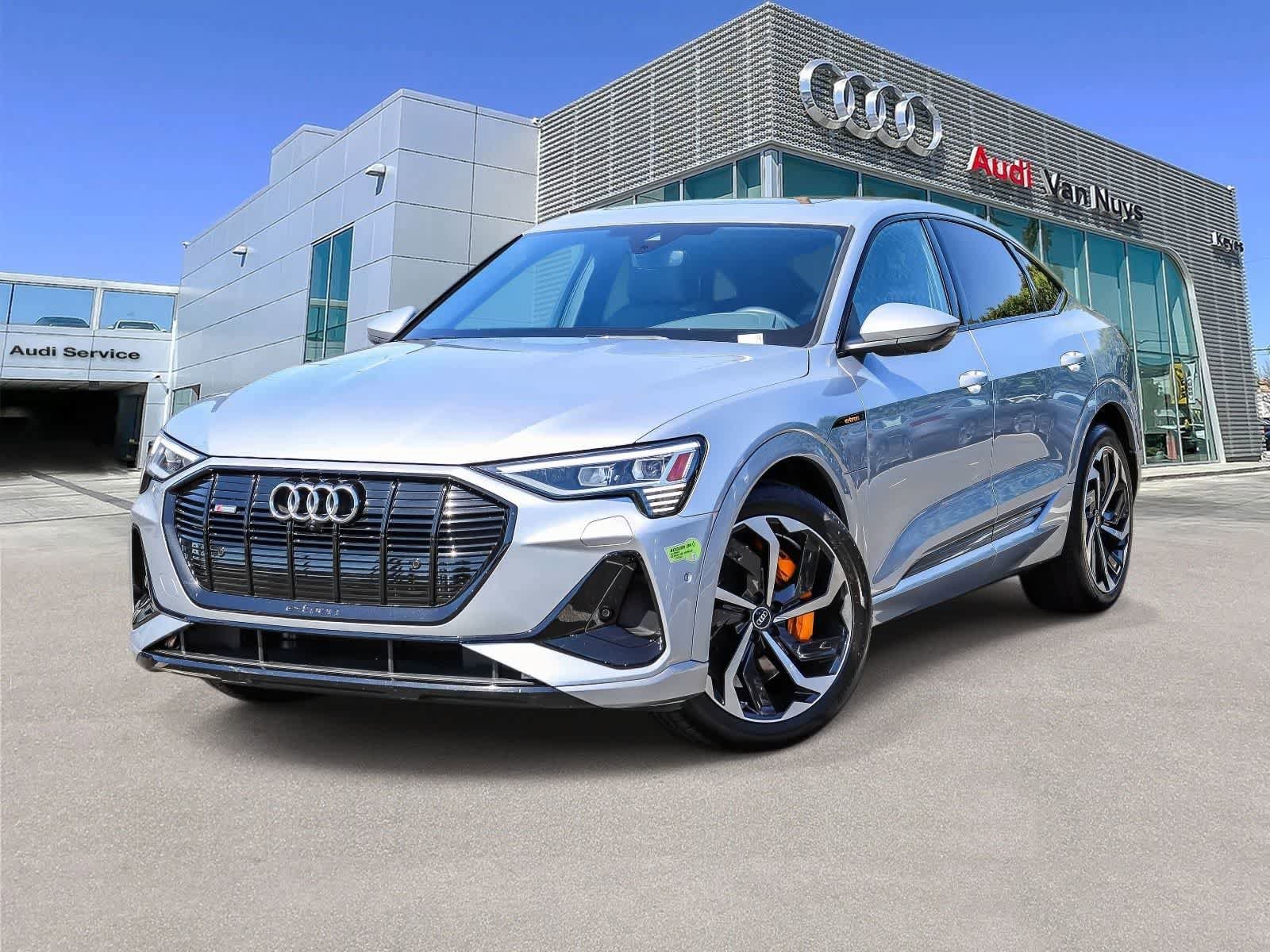 Certified 2023 Audi e-tron Premium Plus w/ Premium Plus Package AWD/4WD image 1