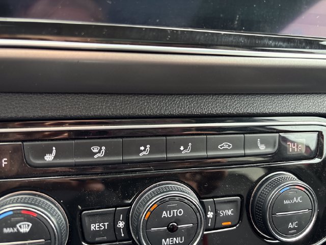 Used 2018 Volkswagen Atlas SEL AWD/4WD image 28