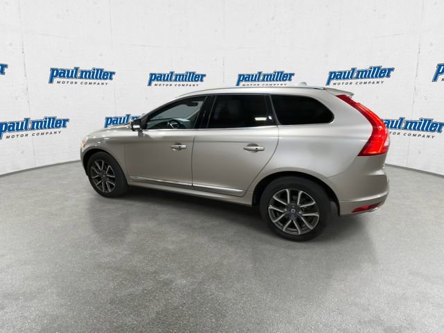 Used 2016 Volvo XC60 T5 Platinum w/ Climate Package FWD image 8