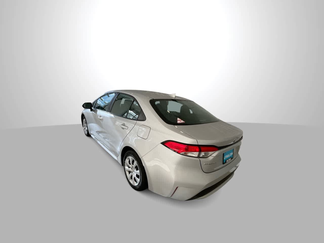 Used 2020 Toyota Corolla LE FWD image 6