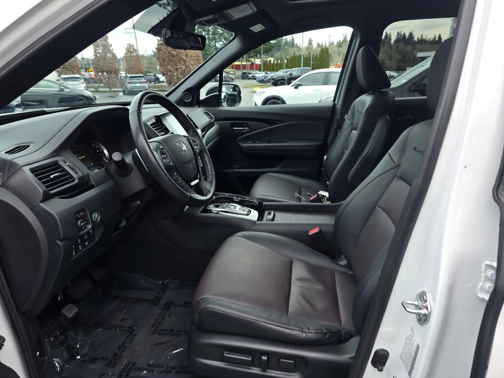 Certified 2023 Honda Ridgeline Black Edition image 3