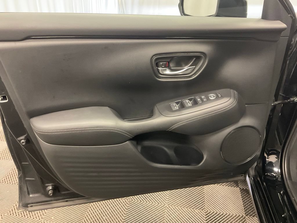 Used 2024 Honda HR-V EX-L image 15