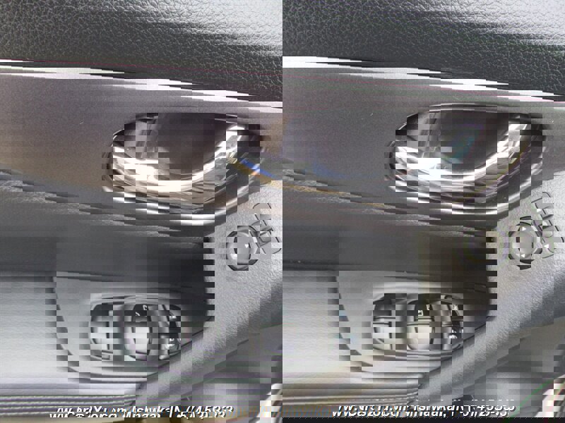 Used 2016 Nissan Rogue SV image 10