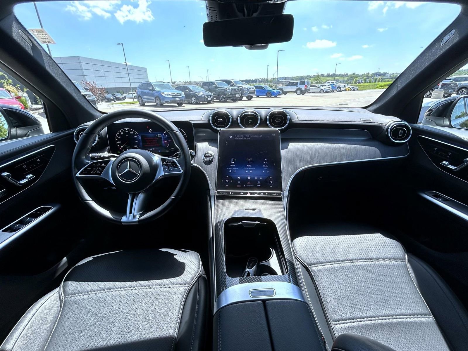 Used 2024 Mercedes-Benz GLC 300 4MATIC image 14