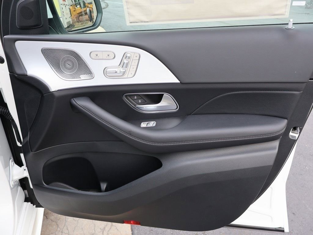 New 2025 Mercedes-Benz GLS 450 4MATIC image 13