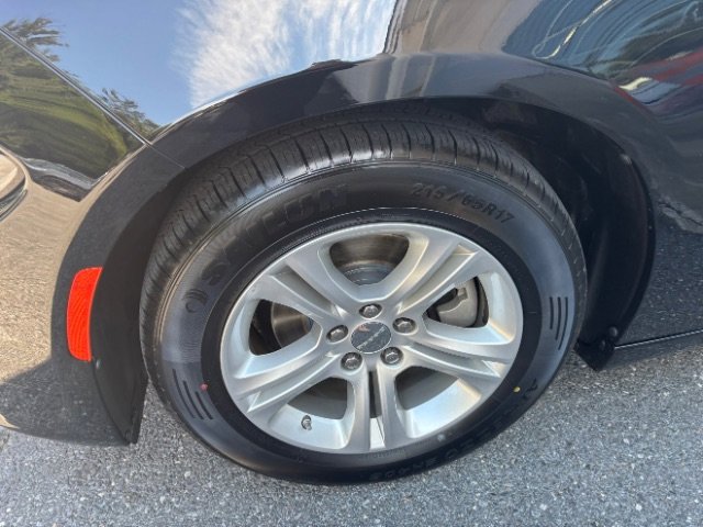 Used 2023 Dodge Charger SXT image 9