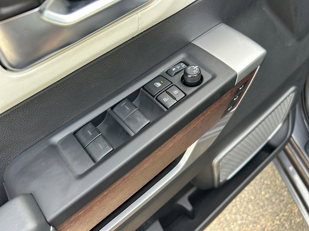 Used 2025 Toyota Sequoia Capstone image 24