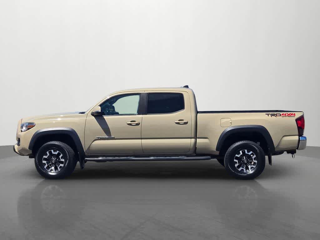 Used 2019 Toyota Tacoma TRD Off-Road AWD/4WD image 3