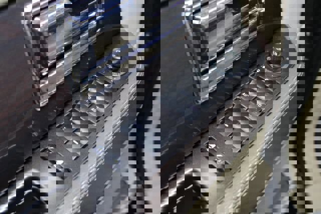 Used 2017 Lincoln Navigator L Reserve image 11