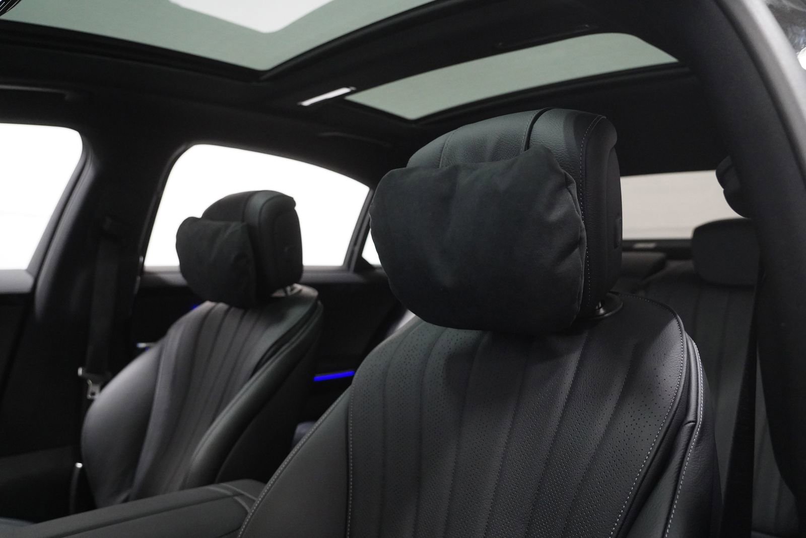 New 2026 Mercedes-Benz S 500 4MATIC image 16