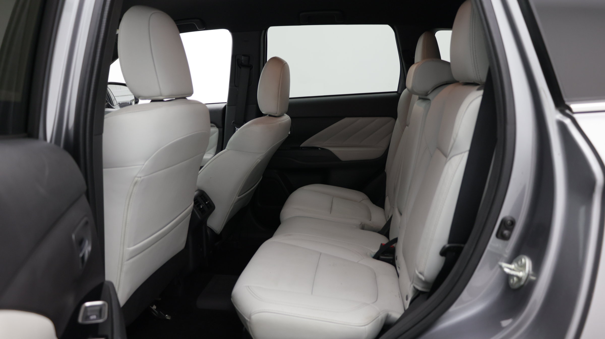 Used 2022 Mitsubishi Outlander LE AWD/4WD image 33