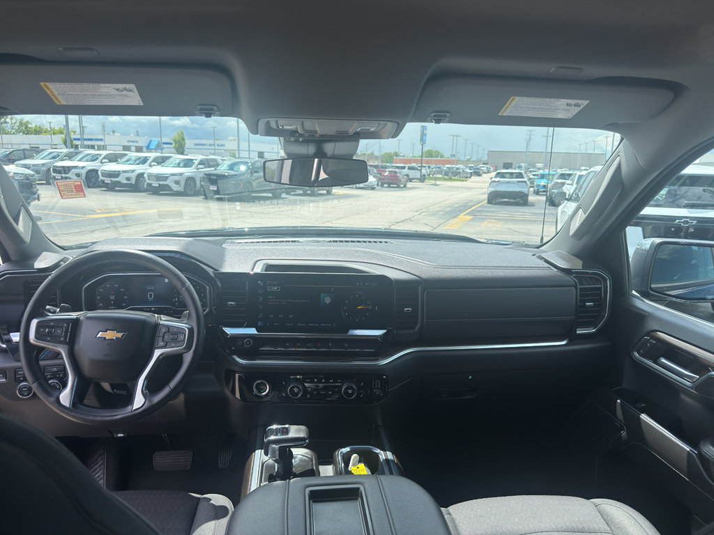 Certified 2022 Chevrolet Silverado 1500 LT w/ Z71 Off-Road Package AWD/4WD image 30