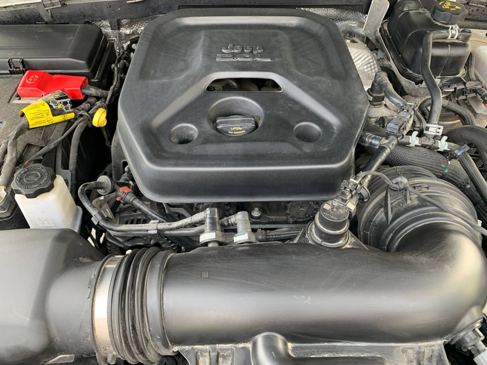 Used 2025 Jeep Wrangler Unlimited Sport AWD/4WD image 31