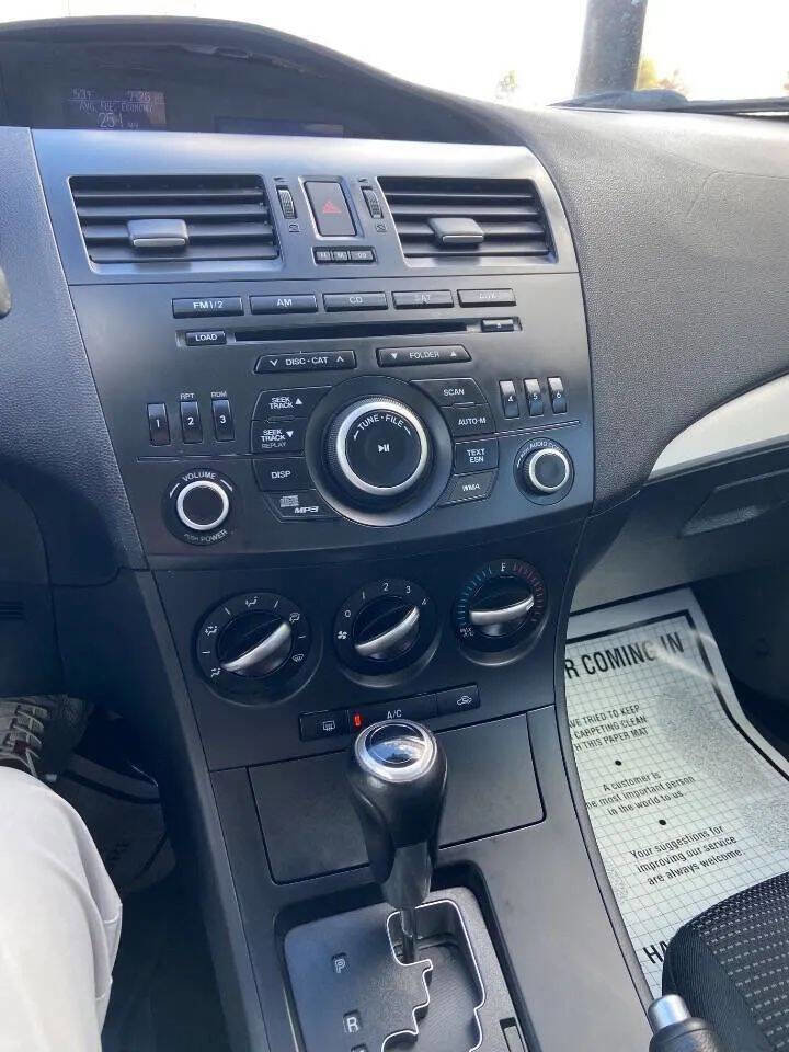 Used 2012 MAZDA MAZDA3 i Touring image 13